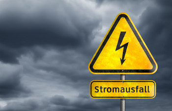 Schild mit der Aufschrift "Stromausfall"