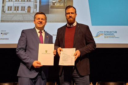 Fördermittelübergabe durch Ministerpräsident Schulze