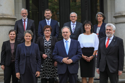 Das Bilfd zeigt die Mitglieder der Landesregierung von Sachsen-Anhalt. Das Bild zeigt die Mitglieder der Landesregierung von Sachsen-Anhalt.