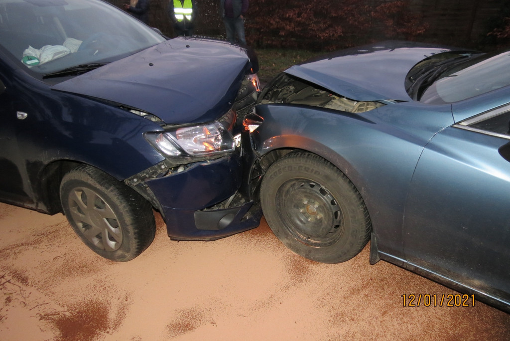 mazda2_mittel