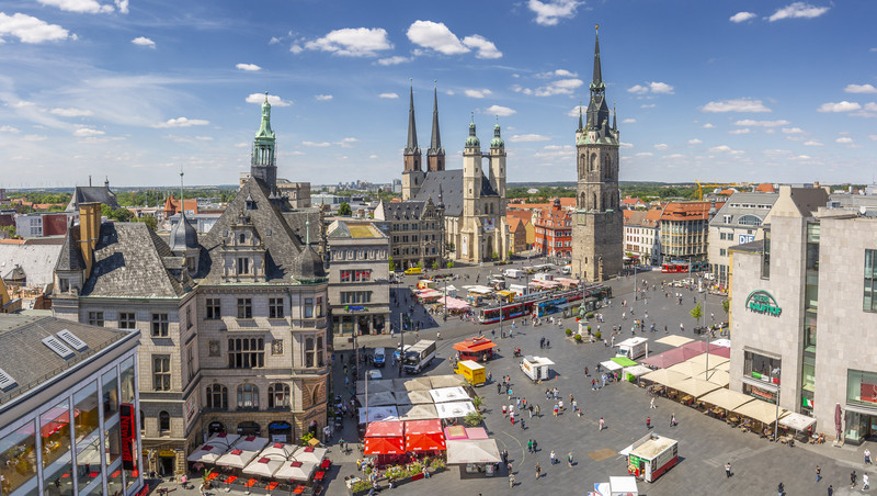 Das Bild zeigt den Marktplatz in Halle/Saale