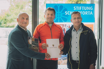 Ministerpräsident Sven Schulze übergibt Fördermittelbescheid für Kloster Schulfporta