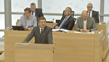 Ministerpräsident Sven Schulze im Landtag